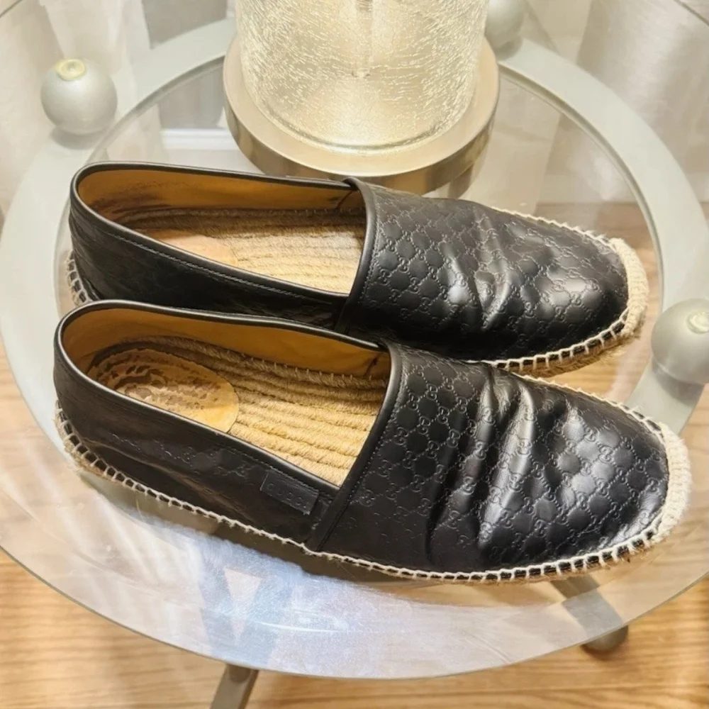Authentic Gucci Spadrille #567112 Mens Size Size 11 Black Leather GG Flaw .